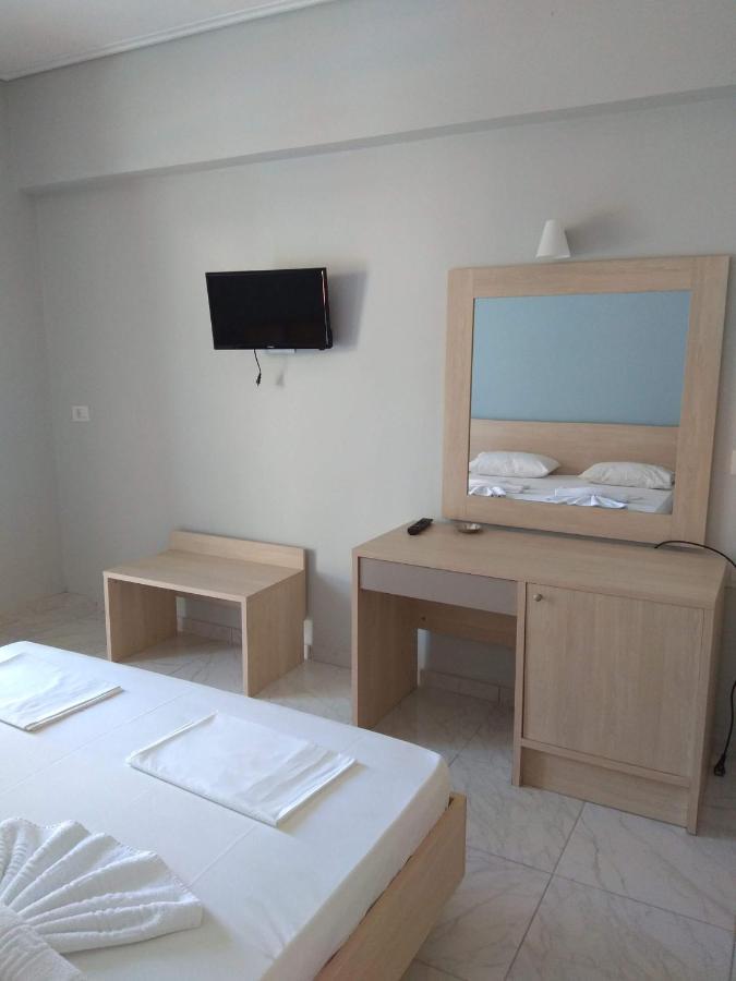 Hotel Delfini Nydri  Esterno foto